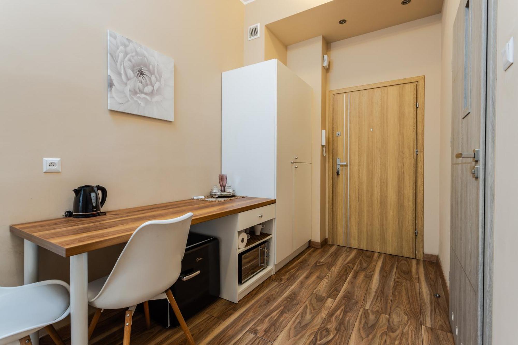 Functional And Comfortable Very Berry Studios In Poznan By Noclegi Renters Esterno foto