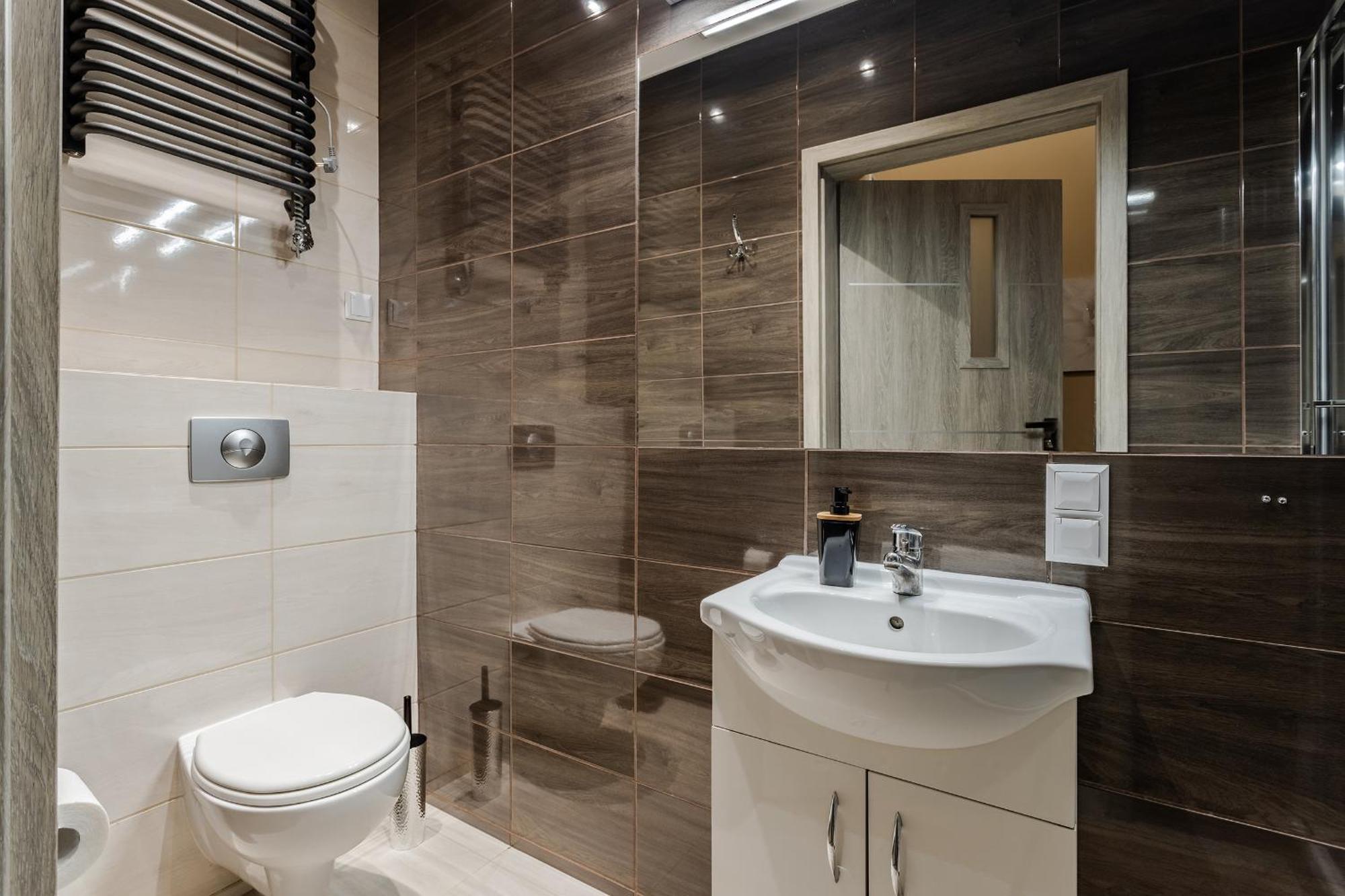 Functional And Comfortable Very Berry Studios In Poznan By Noclegi Renters Esterno foto