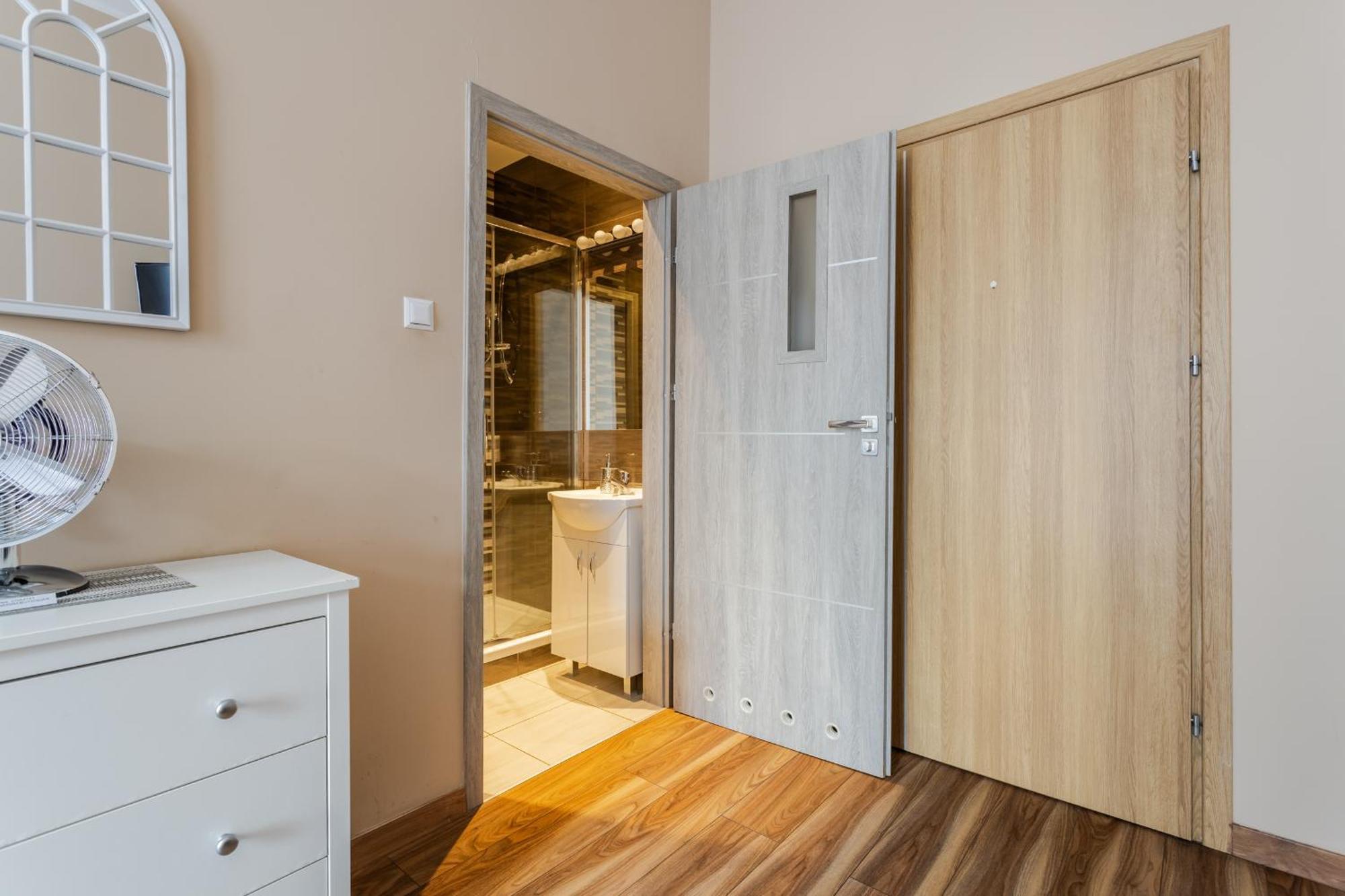 Functional And Comfortable Very Berry Studios In Poznan By Noclegi Renters Esterno foto