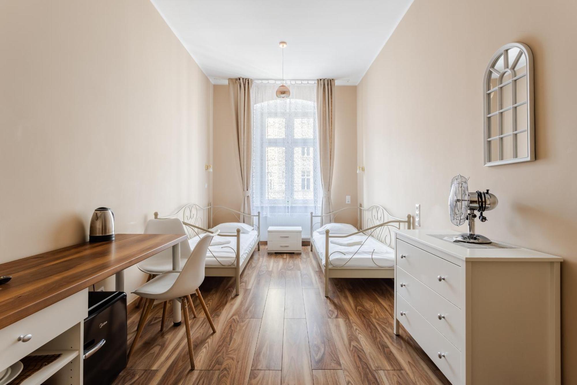 Functional And Comfortable Very Berry Studios In Poznan By Noclegi Renters Esterno foto
