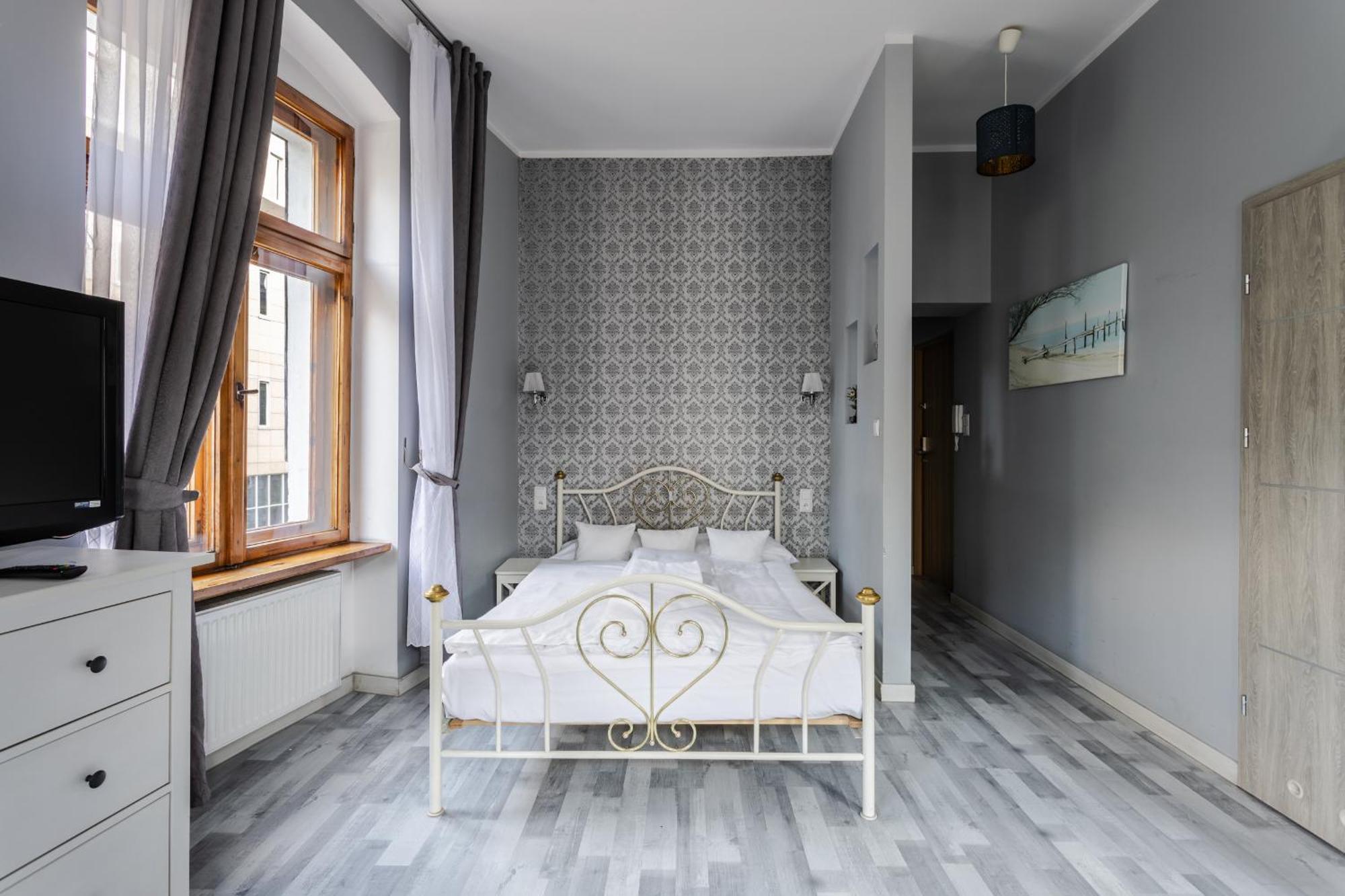 Functional And Comfortable Very Berry Studios In Poznan By Noclegi Renters Esterno foto